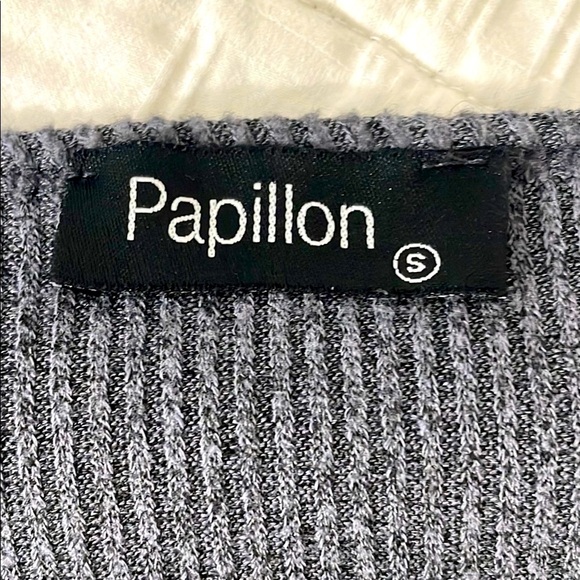 Papillon Gray & White Ribbed Long Sleeve Top, Soft Relaxed Fit Size S - Picture 6 of 7